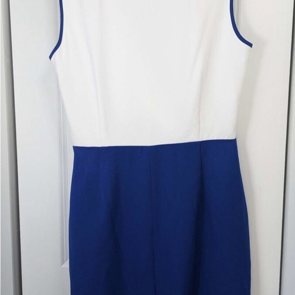 Calvin Klein Women's Shift Dress Color Blue White
Size 10 - Picture 2 of 3